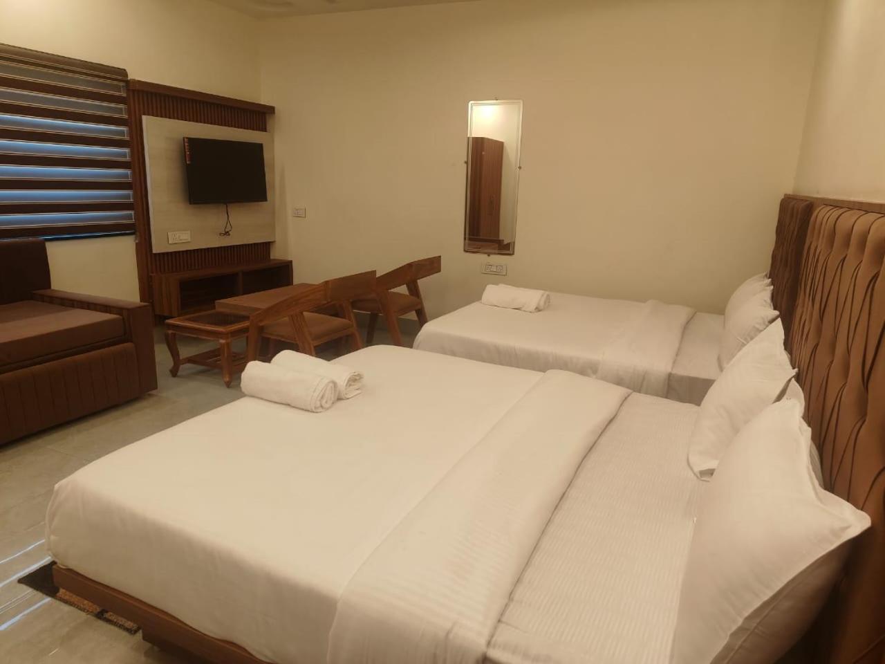 Aroma Resort Rishīkesh Exterior foto